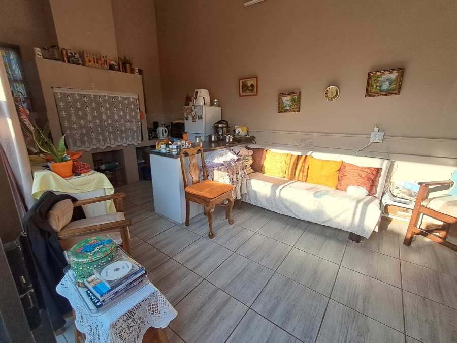 4 Bedroom Property for Sale in Van Riebeeck Hoogte Eastern Cape